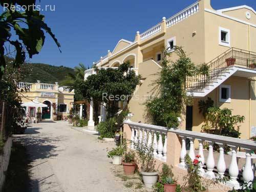 Konstantis Apartments 4